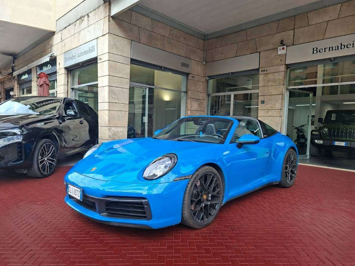 Porsche 911