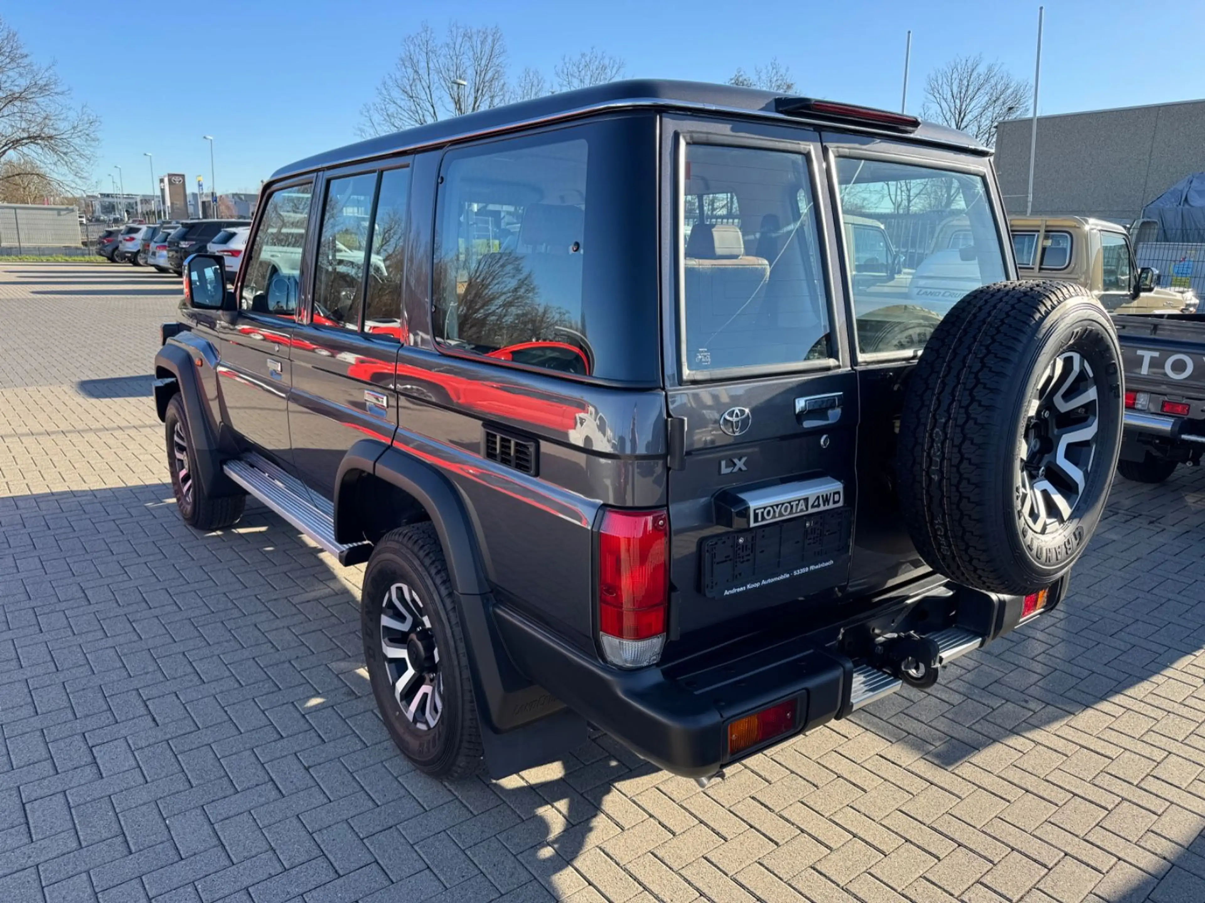 Toyota Land Cruiser GDJ 76 LX+ Automat Leder LED SOFORT — photo 4