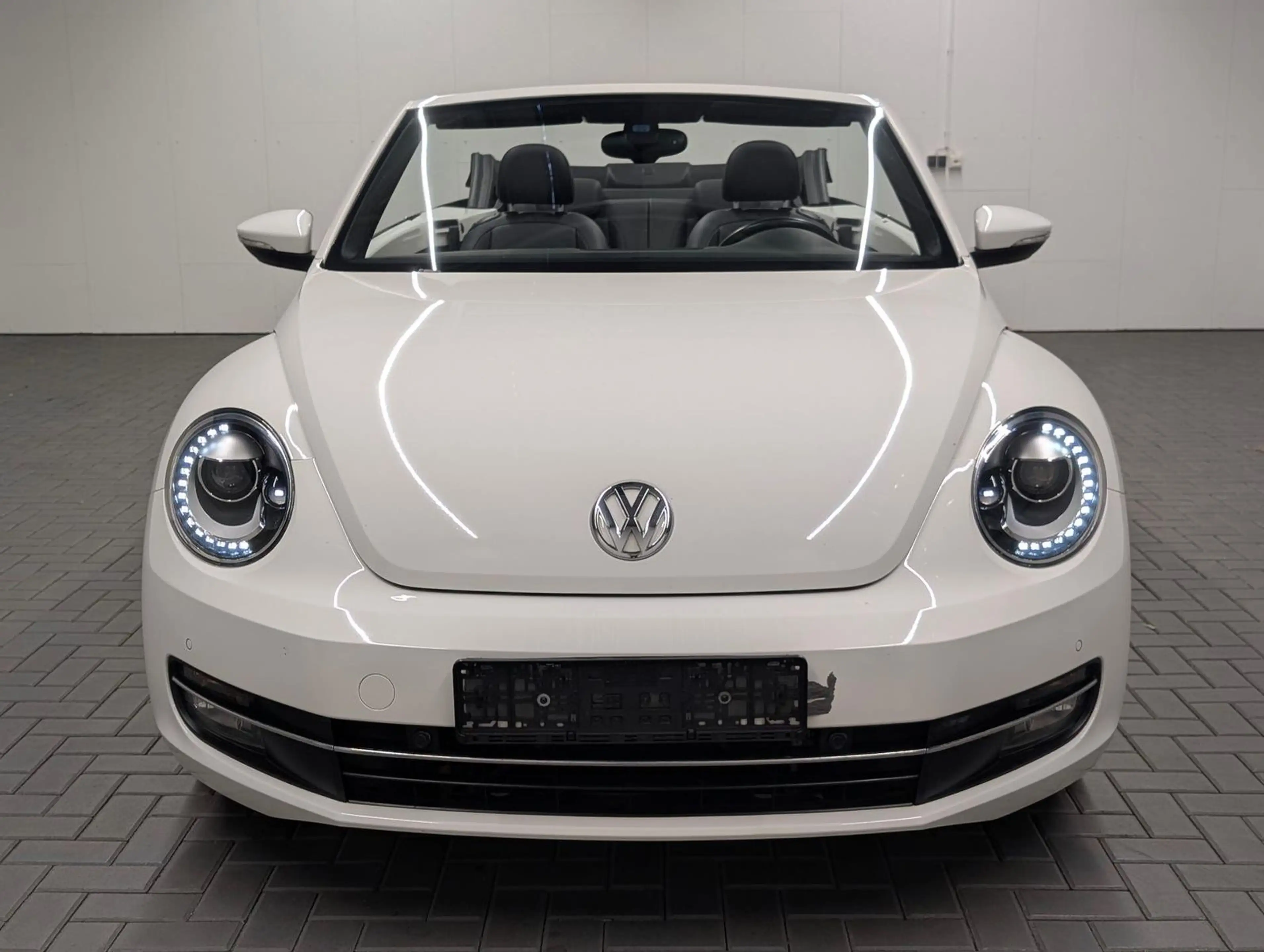 Volkswagen Beetle Design Bi-Xenon/Leder/SHZ/Tempom./16-LM — photo 8