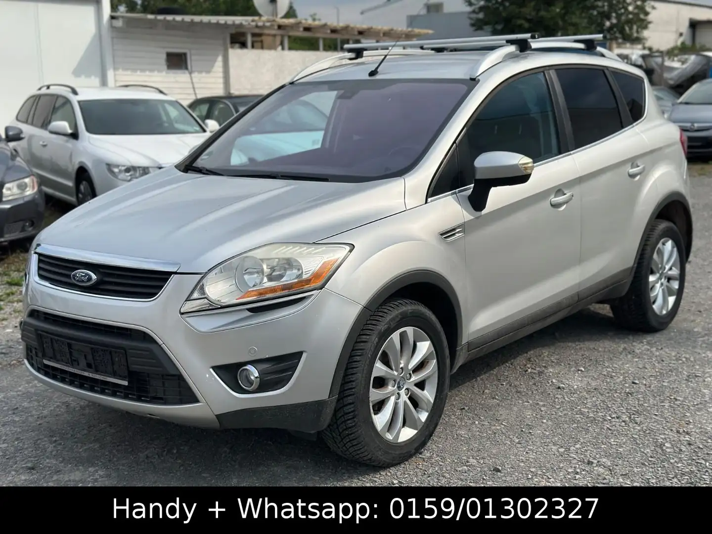 Ford Kuga Titanium -1.Hand -Scheckheft -AHK -Navi -Sh Plateado - 1
