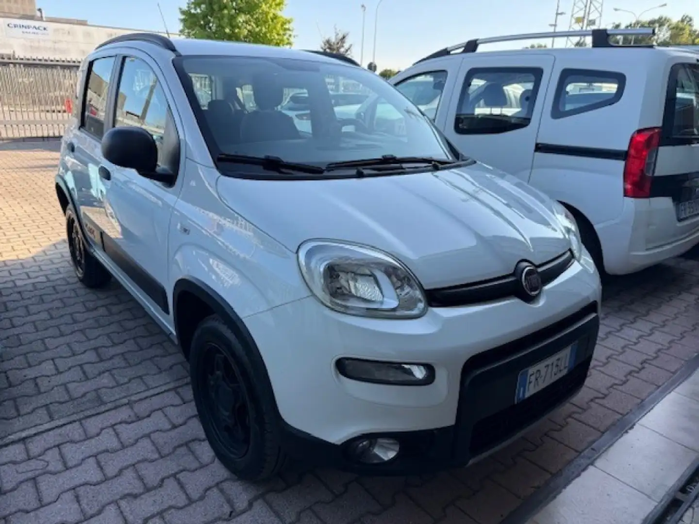 Fiat Panda 1.3 MJT 95 CV S&S 4x4 Weiß - 1
