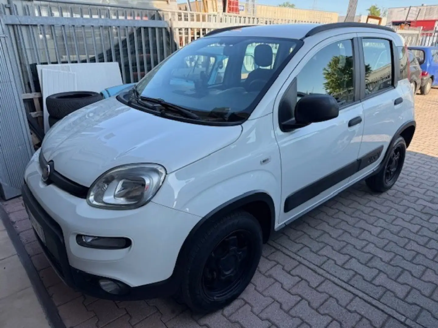 Fiat Panda 1.3 MJT 95 CV S&S 4x4 Weiß - 2