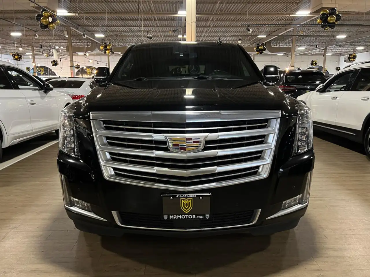 Cadillac Escalade снимка Cadillac Escalade