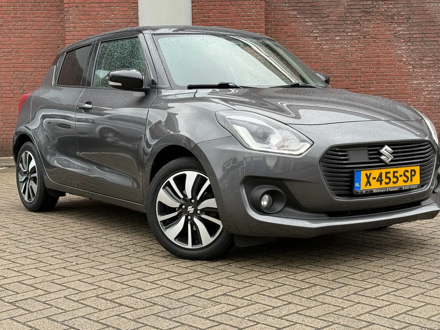 Suzuki Swift 1.0 STIJL|AUTOMAAT|NAVI|CLIMA|LED| Grijs - 1