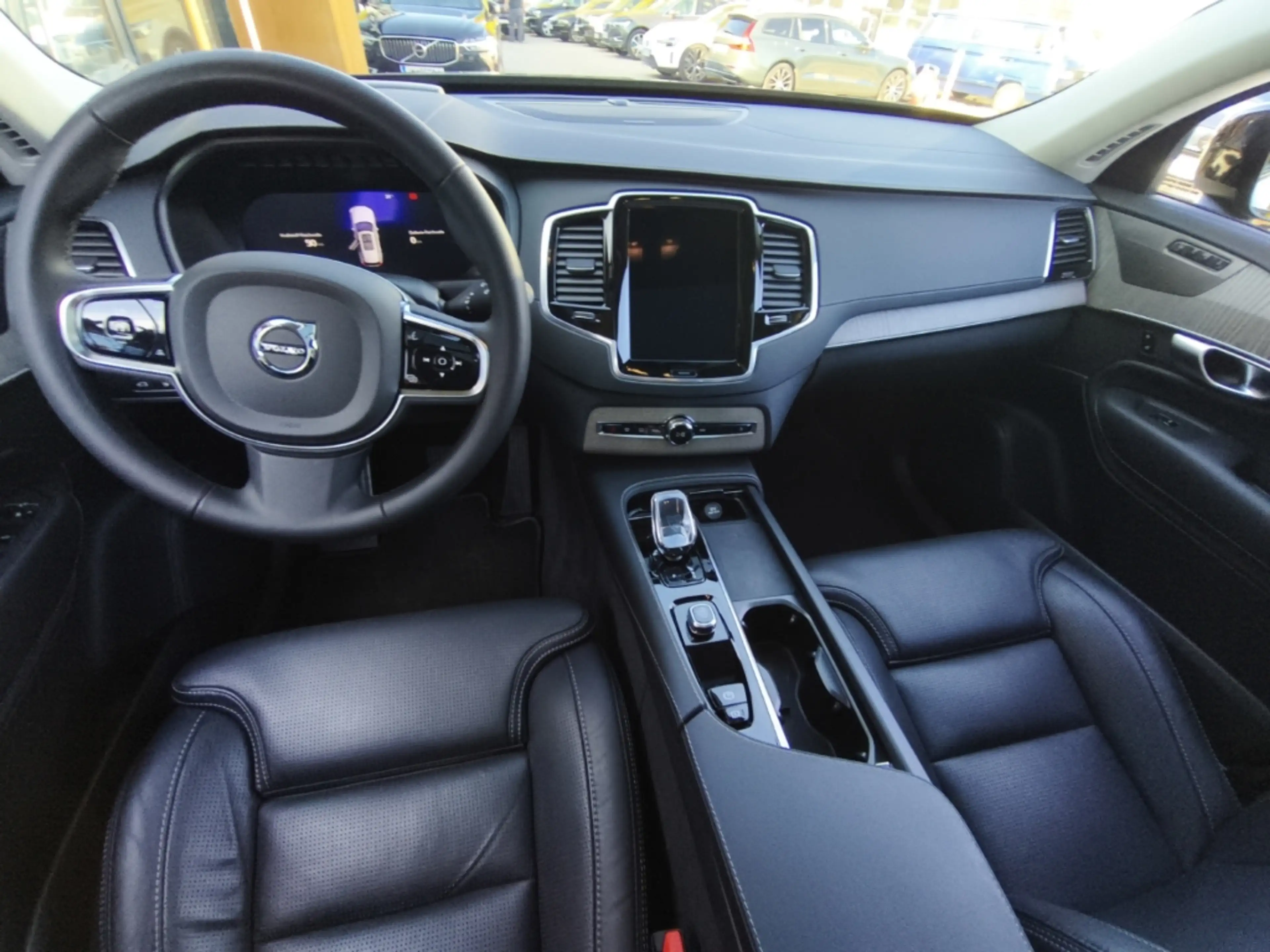 Volvo XC90 Ultimate Dark Recharge T8 AWD Luftf. HUD Pano ACC — photo 12
