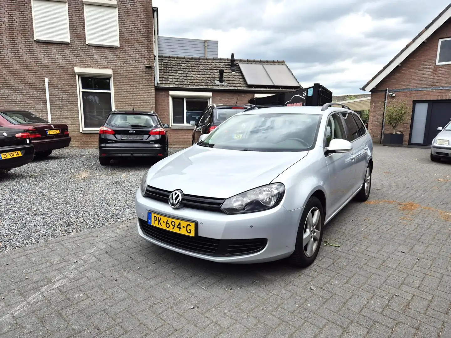 Volkswagen Golf Variant 1.6 TDI Trendline BlueMotion Clima Cruise Grijs - 2