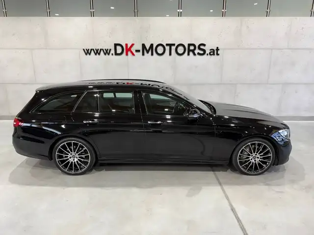 Mercedes-Benz E 400 E400d 4Matic T-Modell / AMG Line / 1. Bes / AHK / Abstandstempomat / Burmester / Pano / Multibeam LED / uvm.