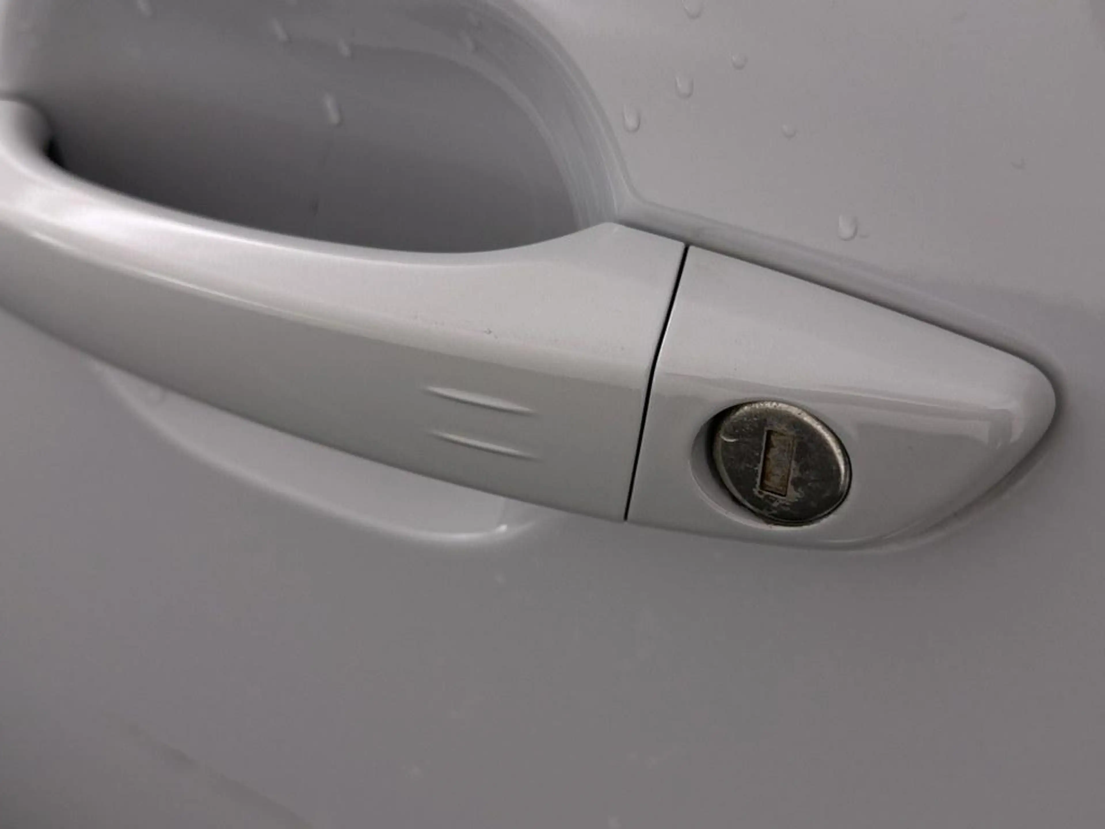 Peugeot e-2008 EV Allure Avantage 54 kWh Soh 97% 360.Camera/Nav/ — photo 12