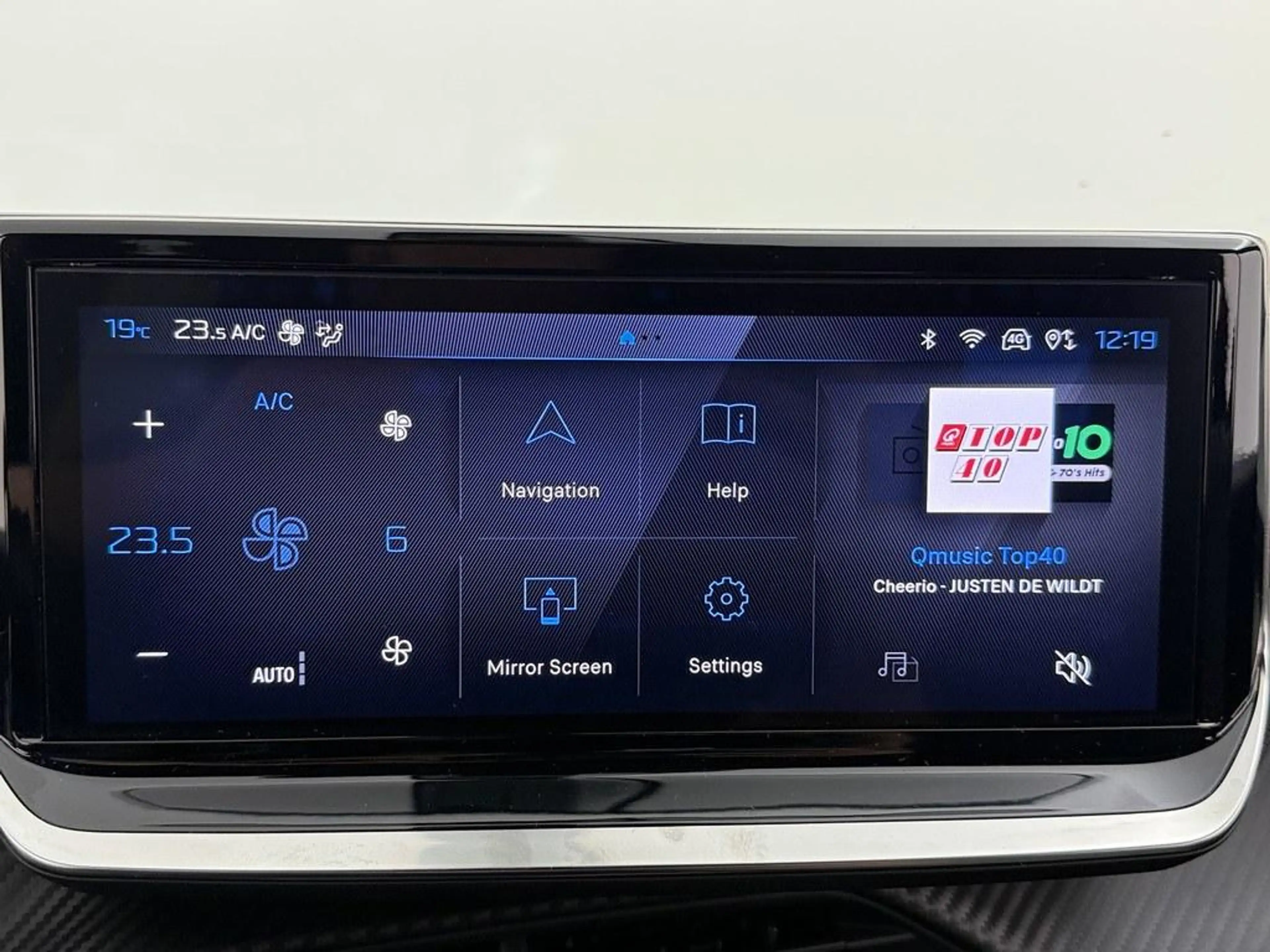 Peugeot e-2008 EV Allure Avantage 54 kWh Soh 97% 360.Camera/Nav/ — photo 11