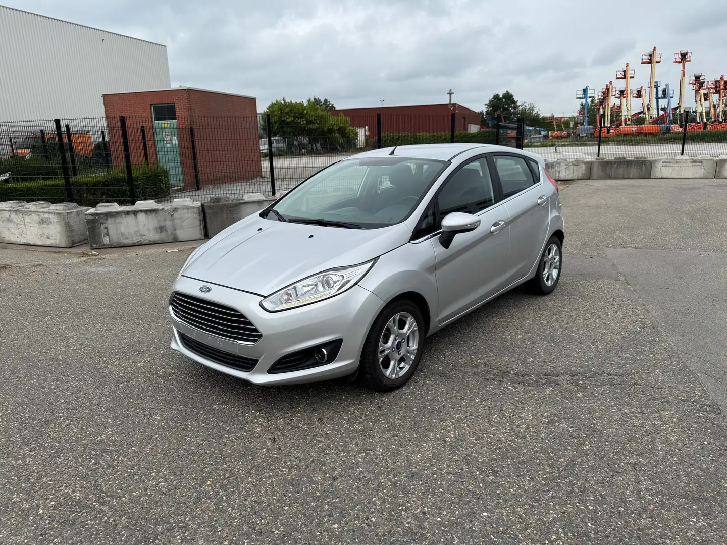 Ford Fiesta Argento - 1