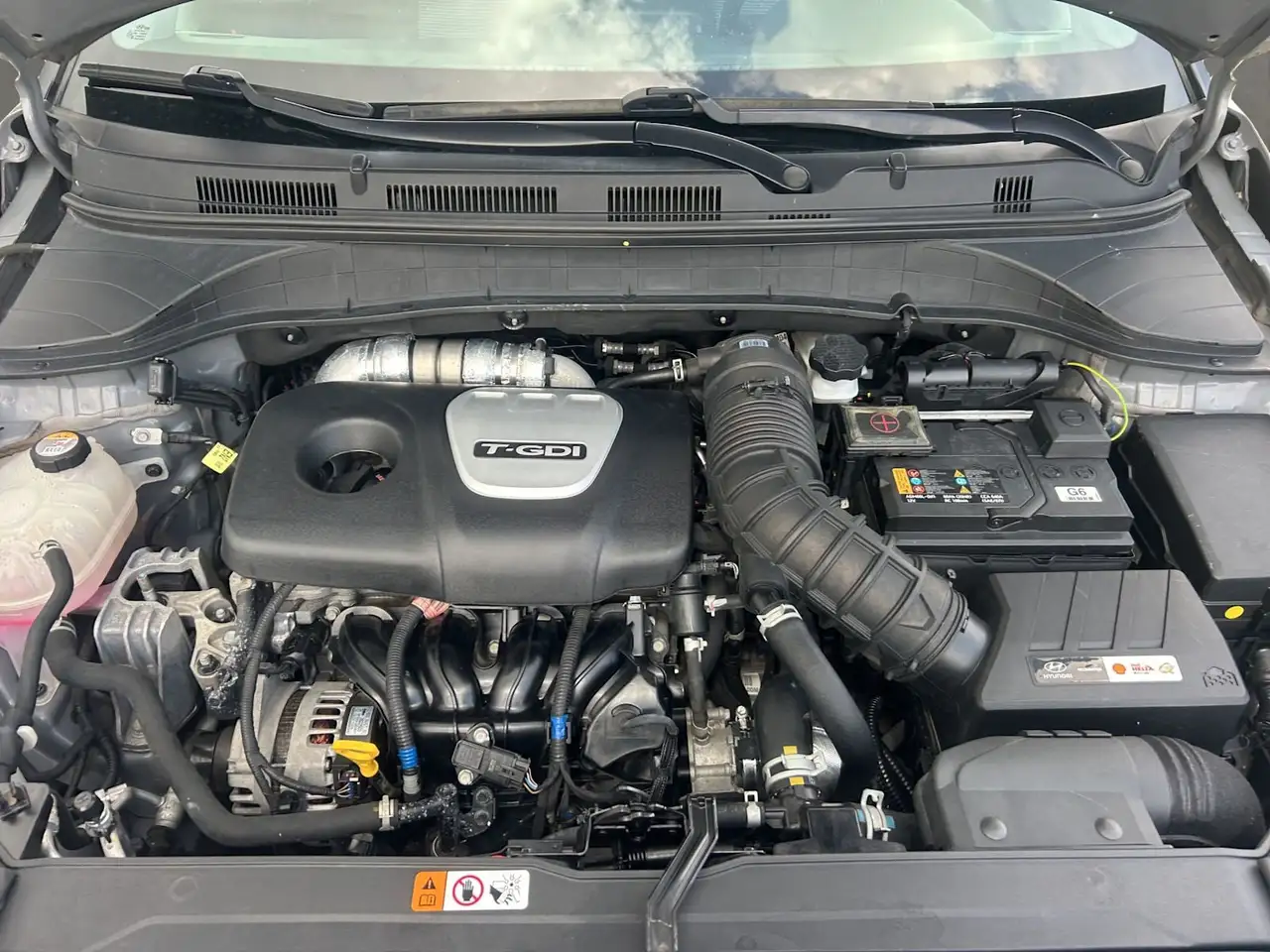 Hyundai KONA снимка Hyundai KONA