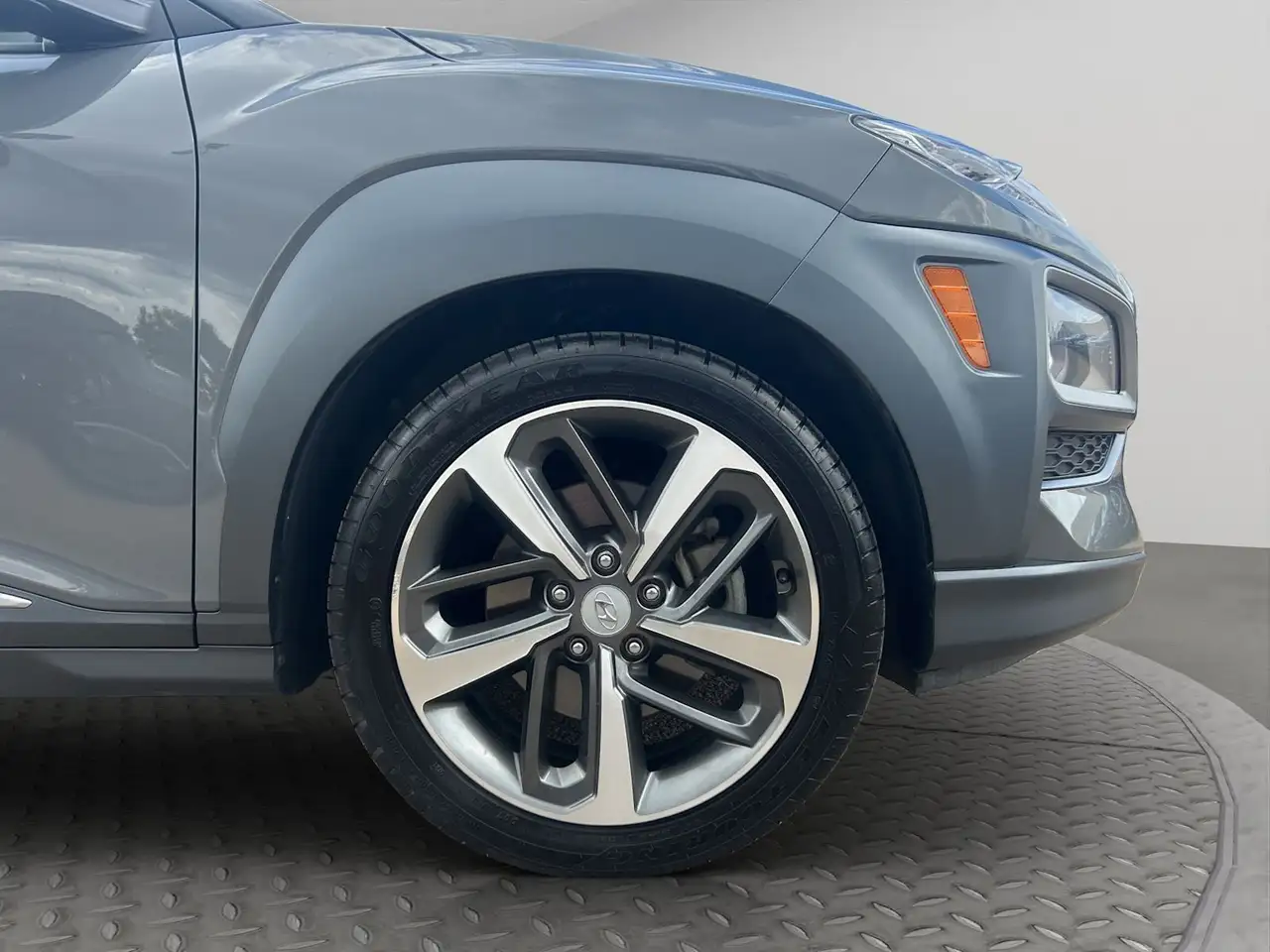 Hyundai KONA снимка Hyundai KONA