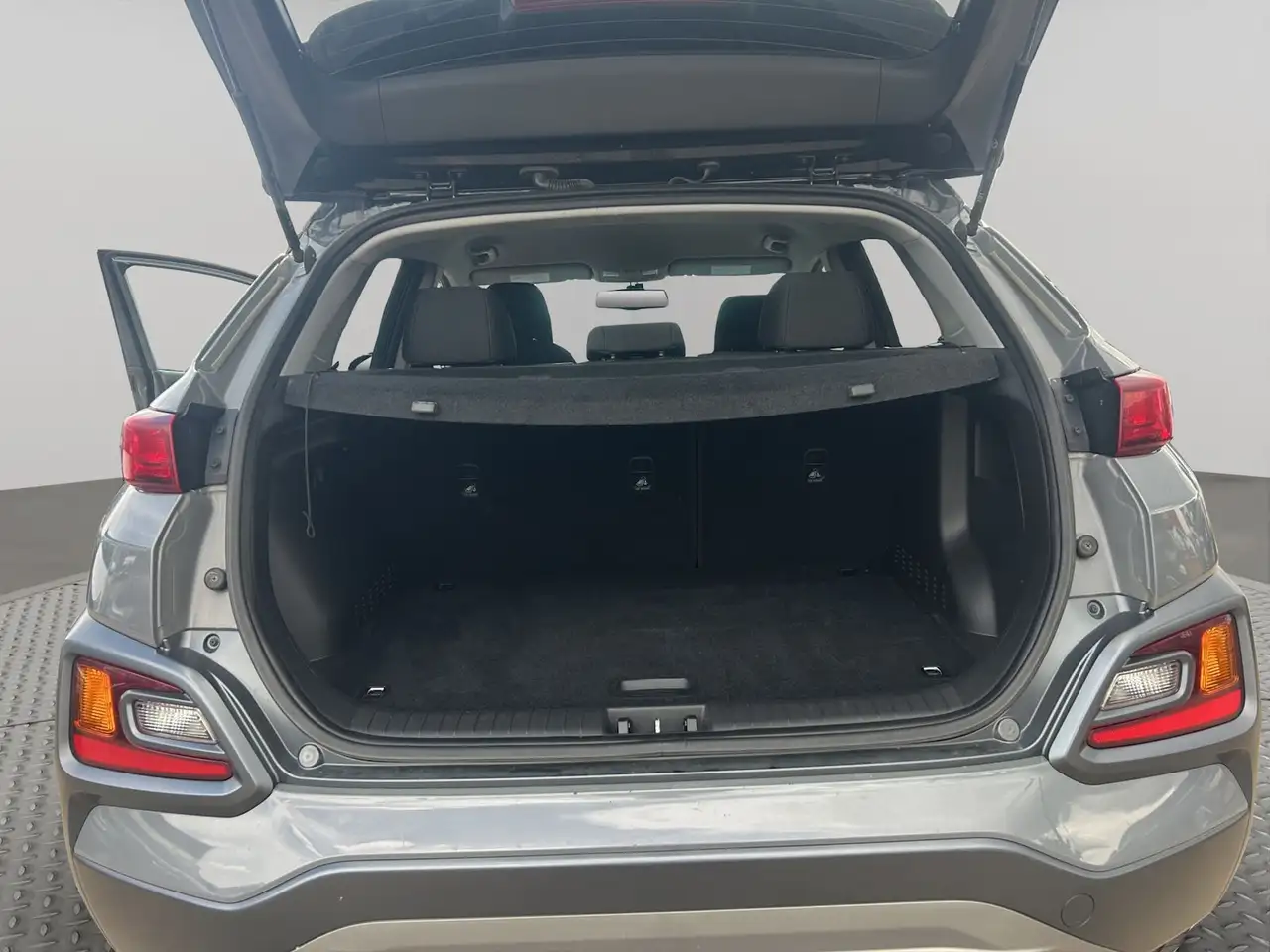 Hyundai KONA снимка Hyundai KONA