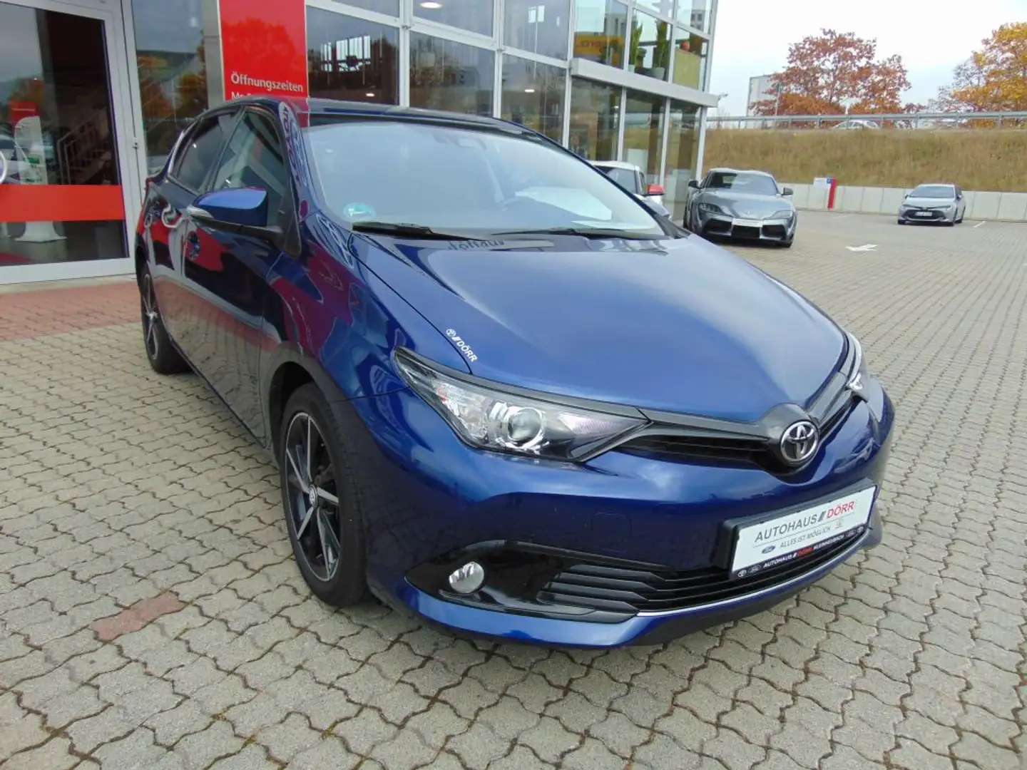 Toyota Auris 1.2 Turbo Team Deutschland Blau - 2