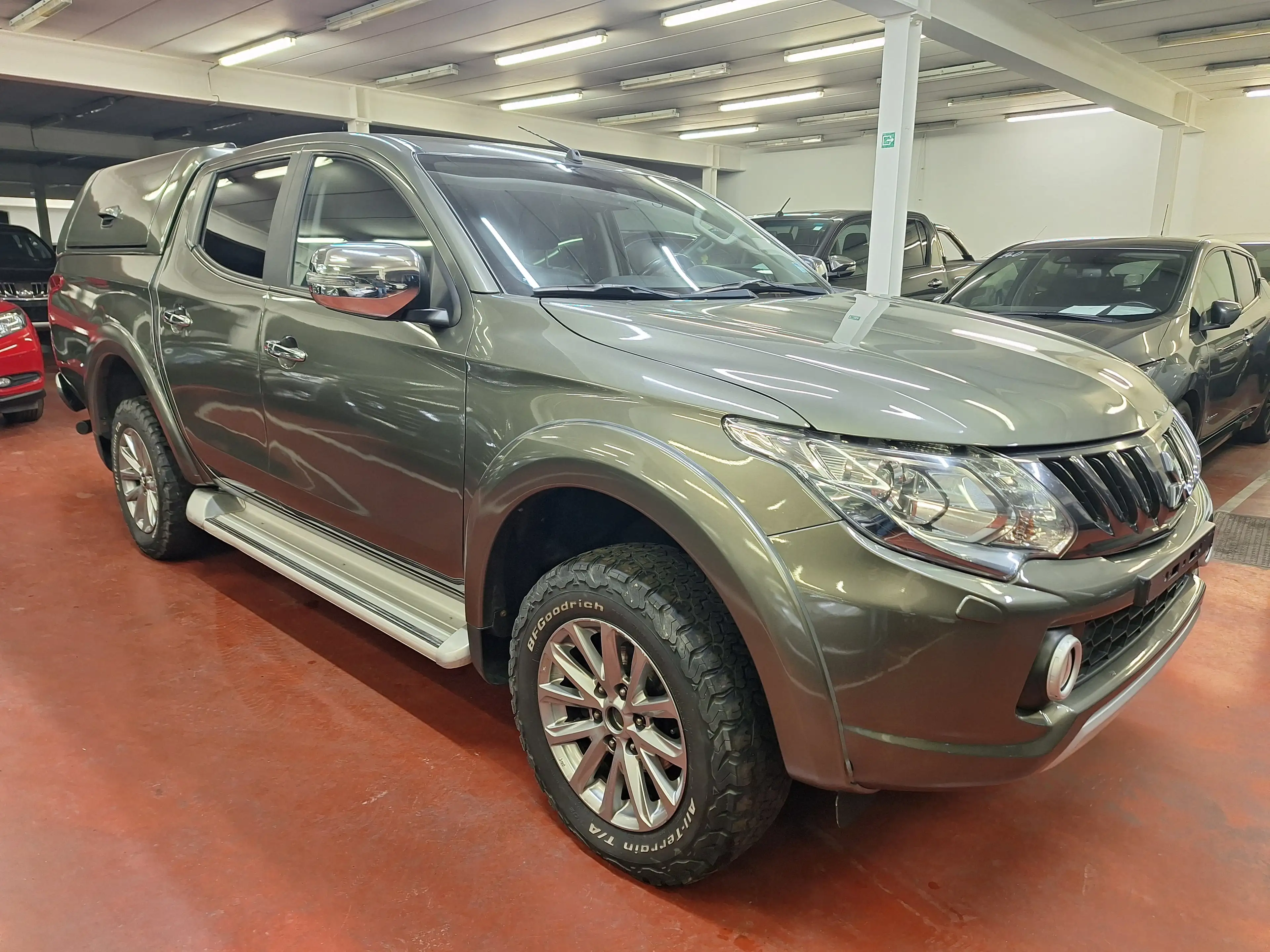 Mitsubishi L200 2.4 DI-D 4WD - 18.900 € HTVA