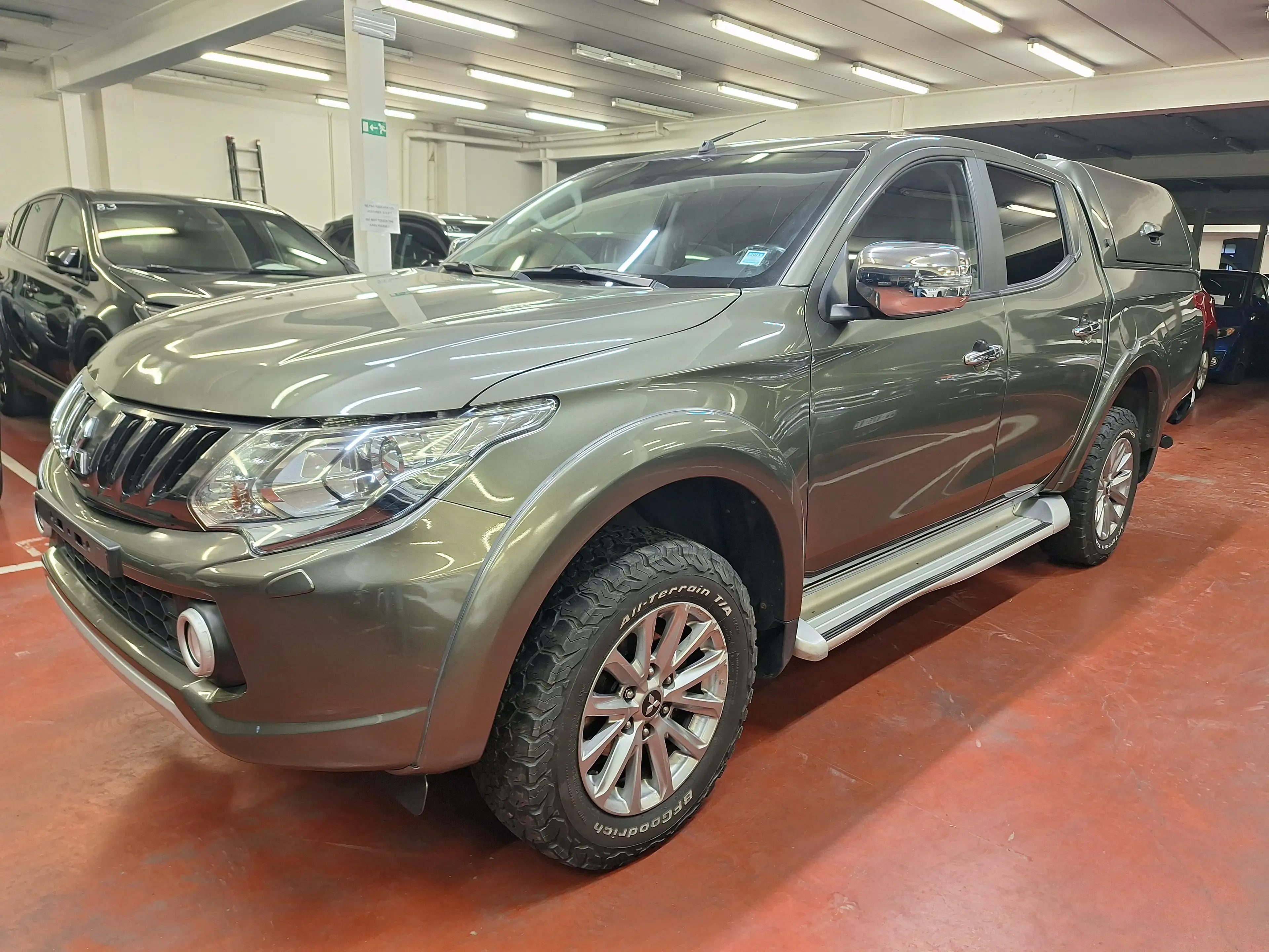 Mitsubishi L200 2.4 DI-D 4WD - 18.900 € HTVA — photo 4