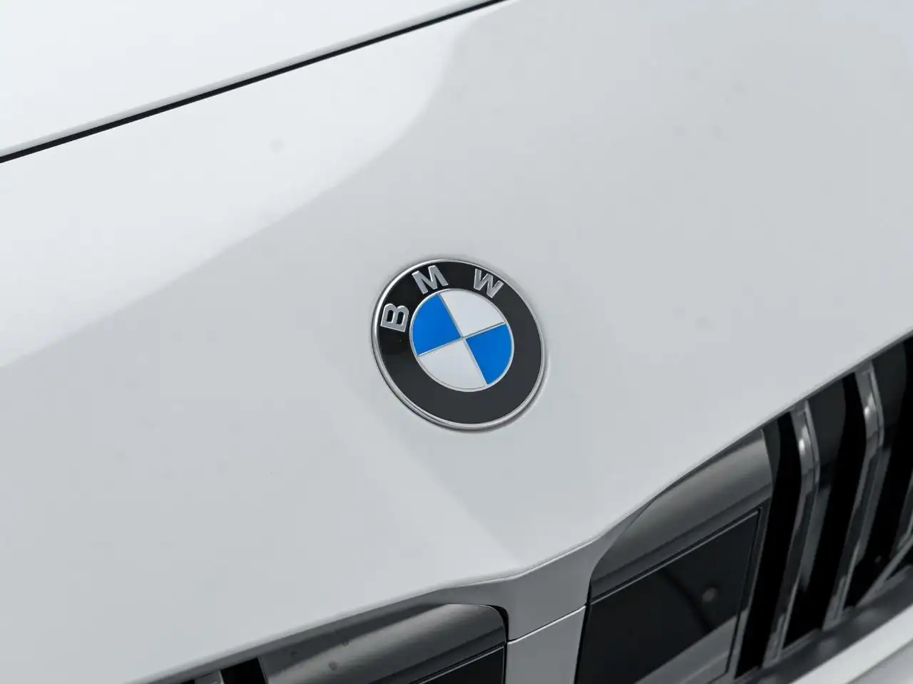 BMW 2 Series снимка BMW 2 Series