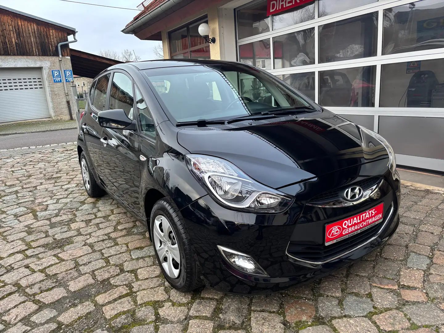 Hyundai iX20 FIFA world Cup Edition*Automatik* Schwarz - 1