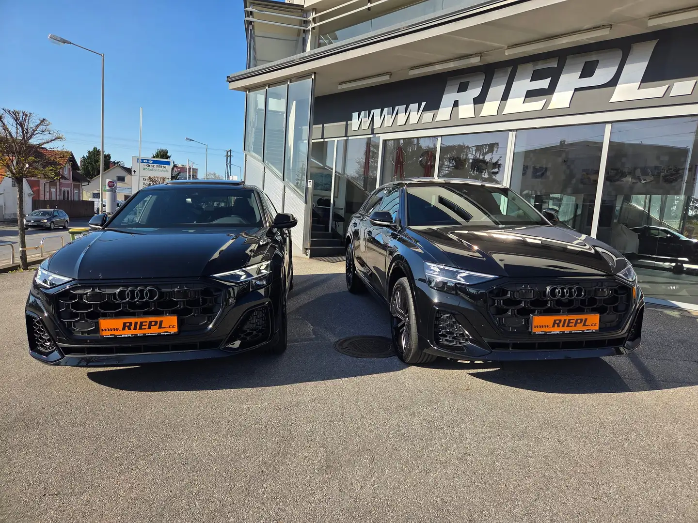 Audi Q8 TFSI e quattro 290 kW Megavoll Massage Lüftung Schwarz - 2