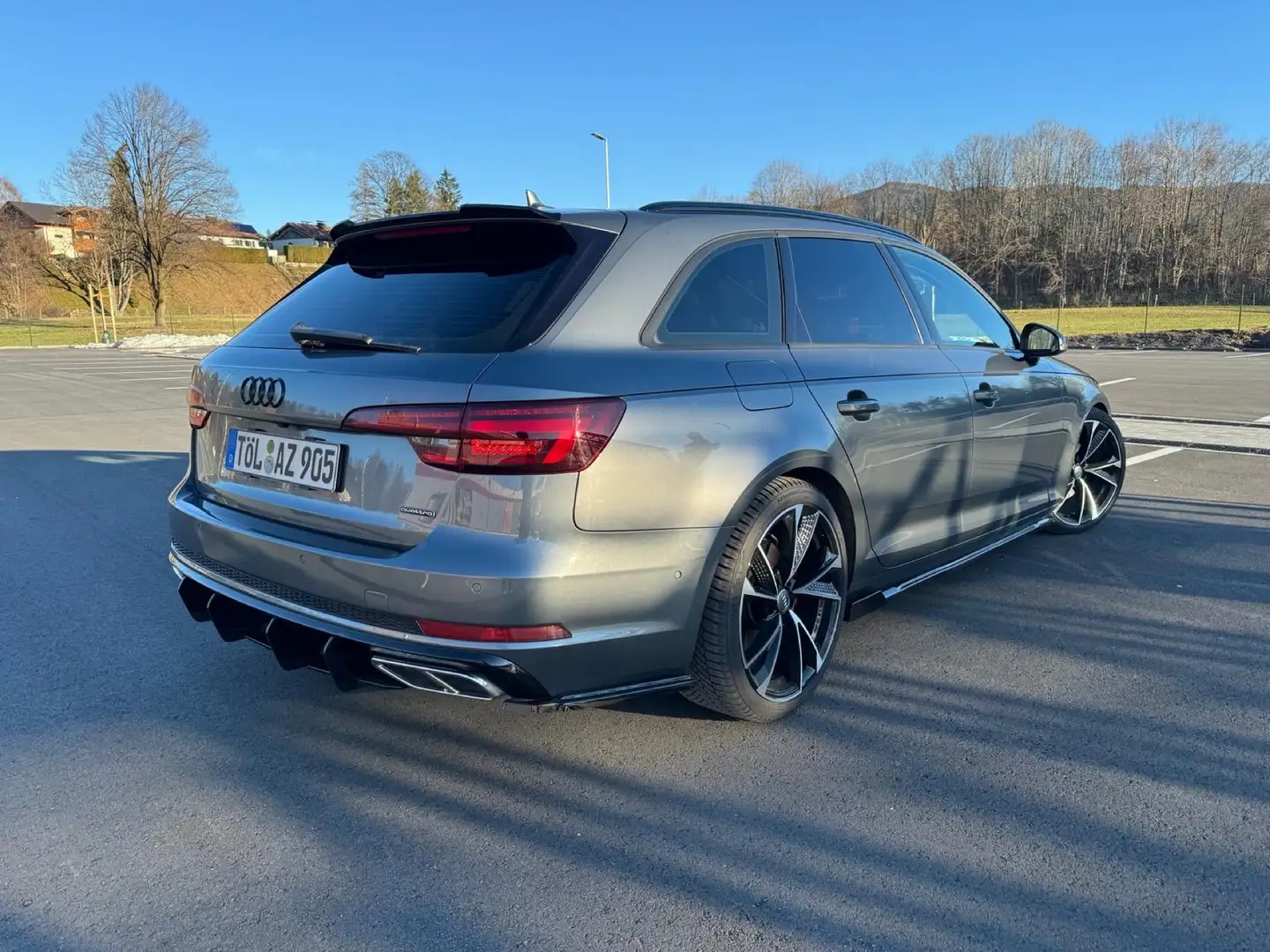 Audi A4 A4 40 TDI S tr. quattro Avant  S4 Optik tuning Grau - 2