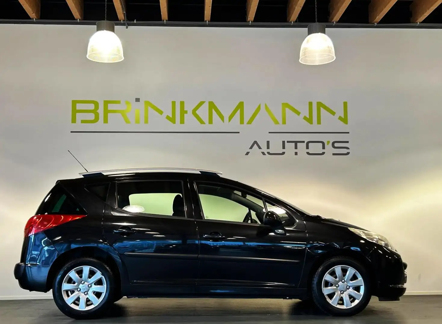 Peugeot 207 SW 1.6 VTi XS - ECC - Pano - APK 10-2026. Noir - 1