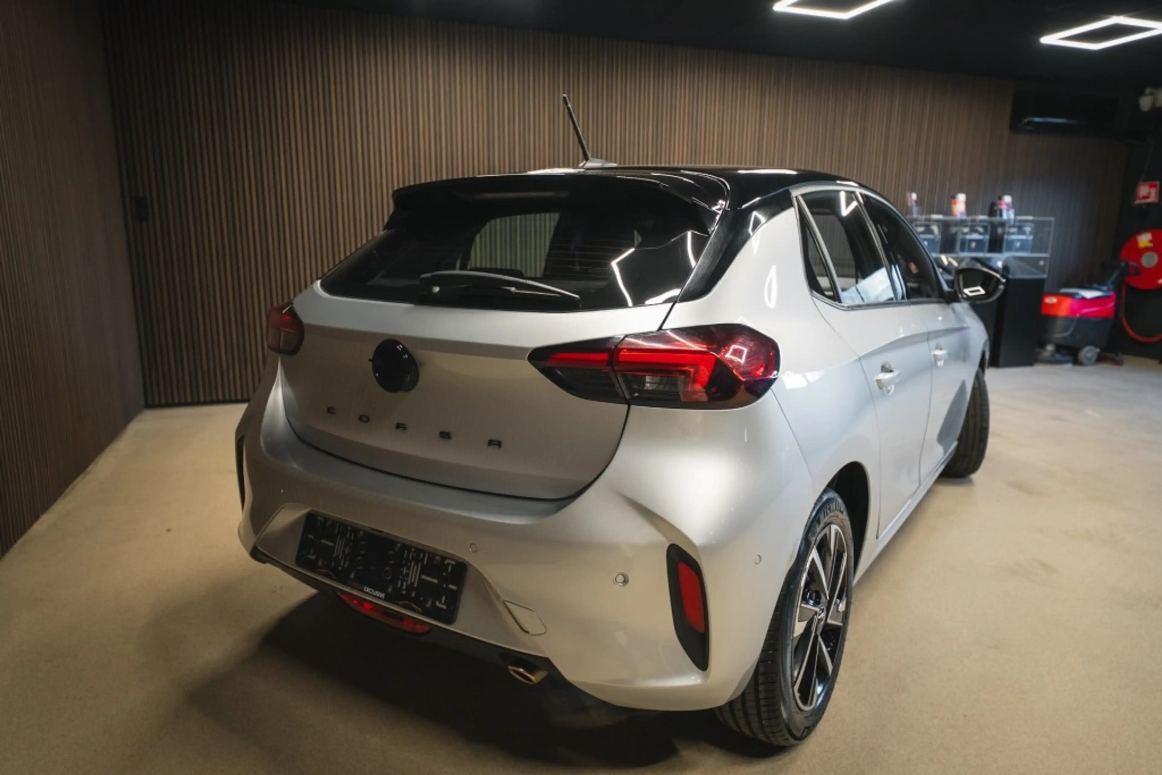 Opel Corsa GS Sport, lane assist, carplay — photo 29