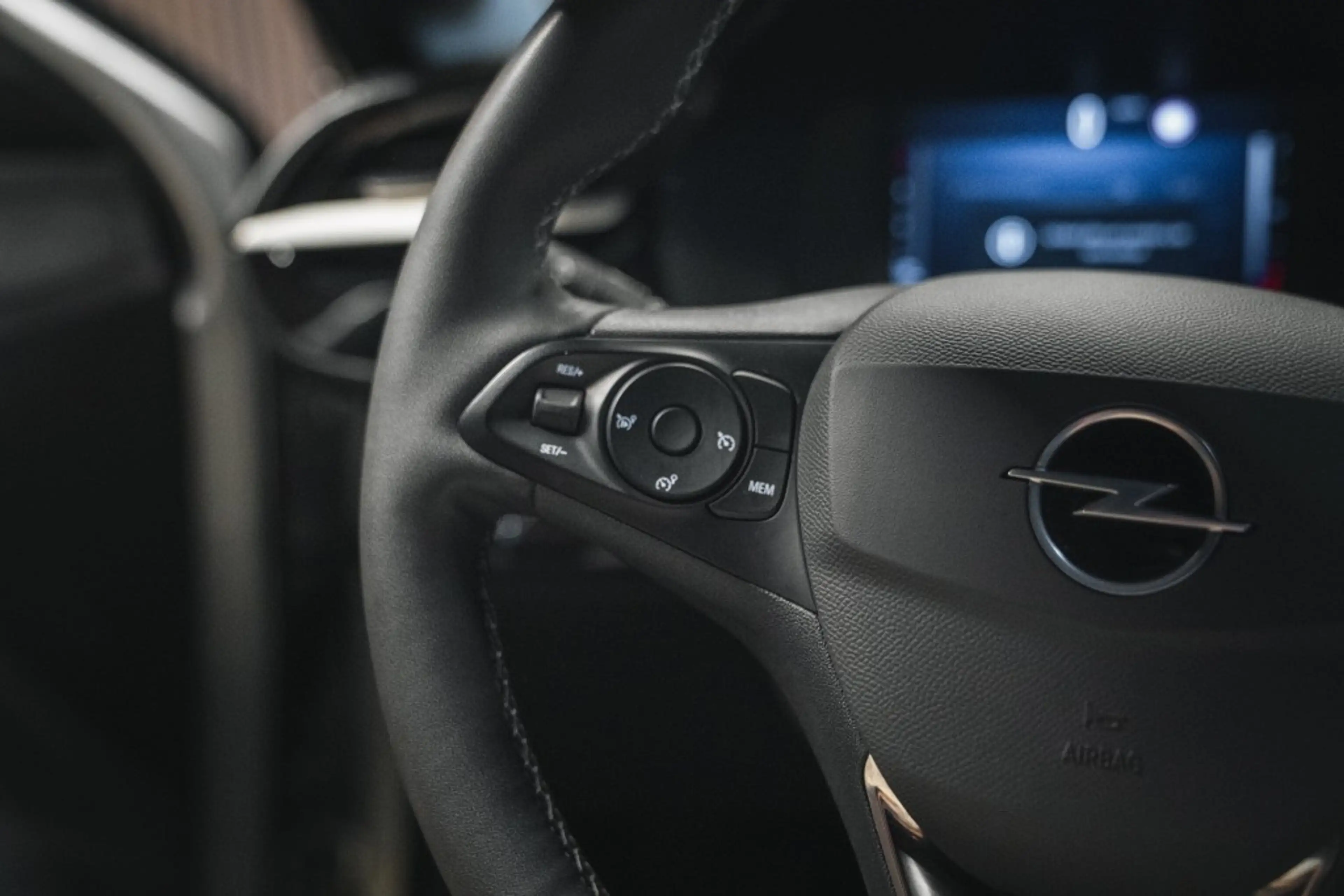 Opel Corsa GS Sport, lane assist, carplay — photo 14