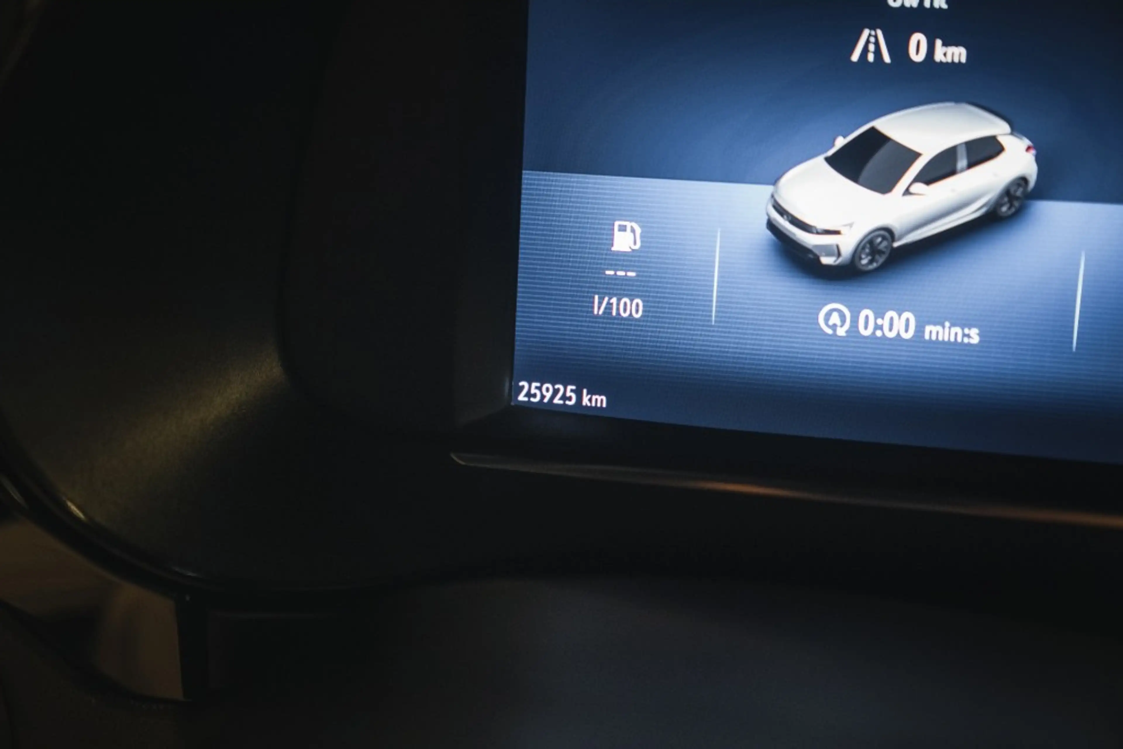 Opel Corsa GS Sport, lane assist, carplay — photo 16
