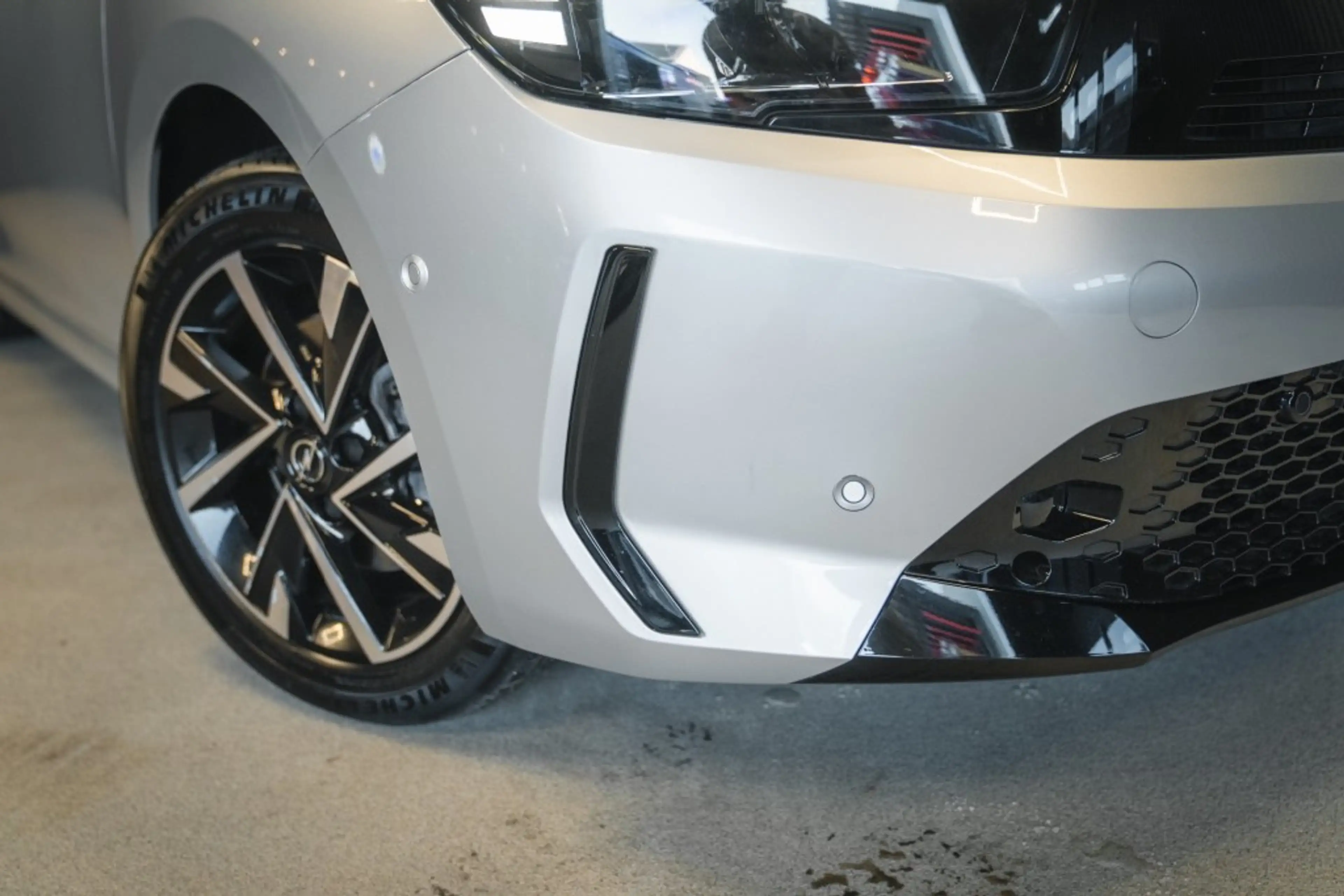 Opel Corsa GS Sport, lane assist, carplay — photo 7
