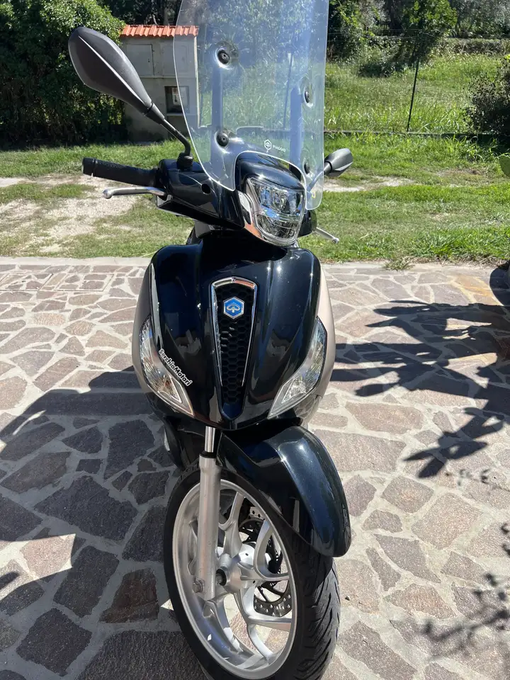 Piaggio Medley 125