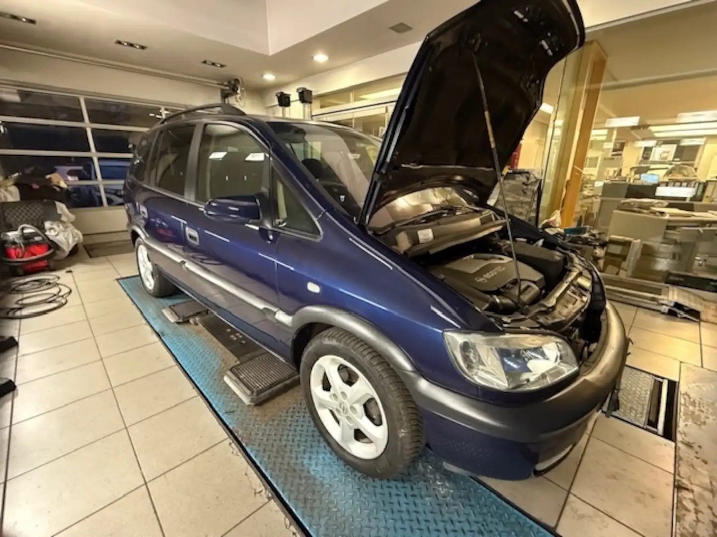 Opel Zafira Selection Executive 7 Sitze Blau - 2