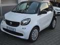 smart forTwo 1.0 Coupe*1.Hand*Klima*TÜV NEU*Scheckheft Weiß - thumbnail 1