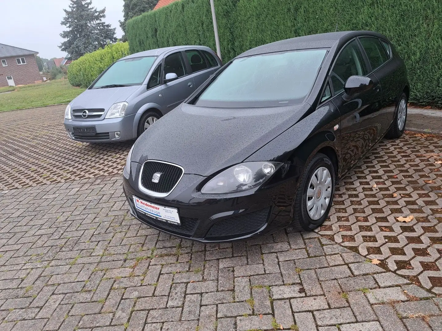 SEAT Leon Reference Schwarz - 1