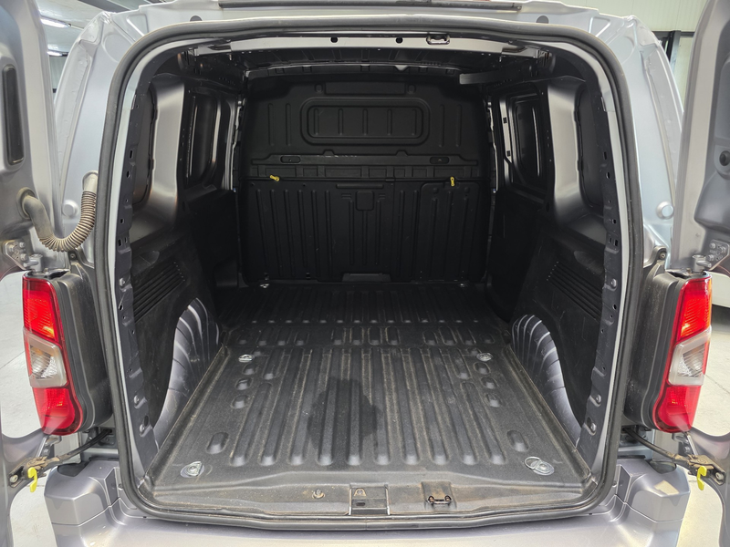 Peugeot Partner 1.6 BlueHDi // 3 PLACES / CLIM / GARANTIE 1 AN // — photo 15
