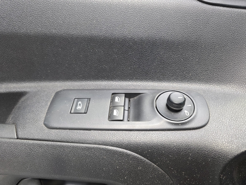 Peugeot Partner 1.6 BlueHDi // 3 PLACES / CLIM / GARANTIE 1 AN // — photo 14