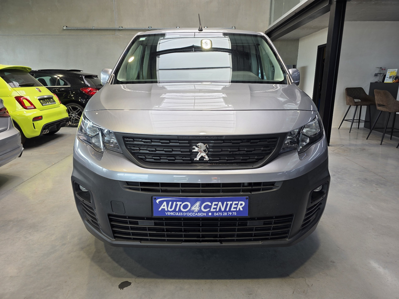 Peugeot Partner 1.6 BlueHDi // 3 PLACES / CLIM / GARANTIE 1 AN // — photo 2