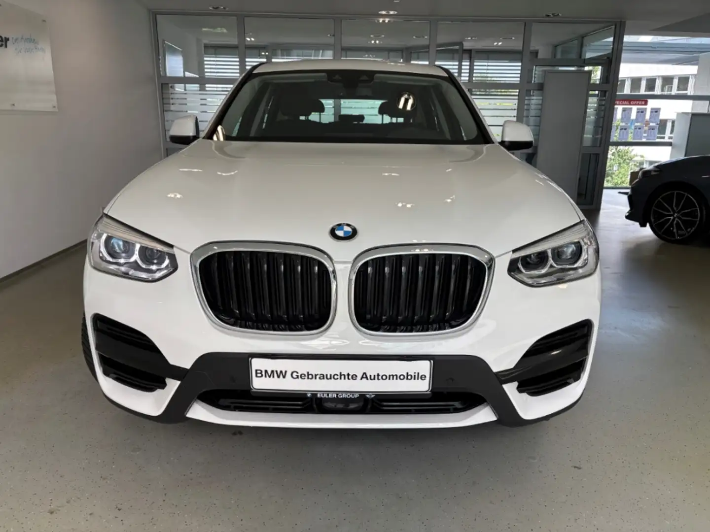 BMW X3 xDrive 30e Navi HiFi DAB LED PDC AHK Weiß - 2