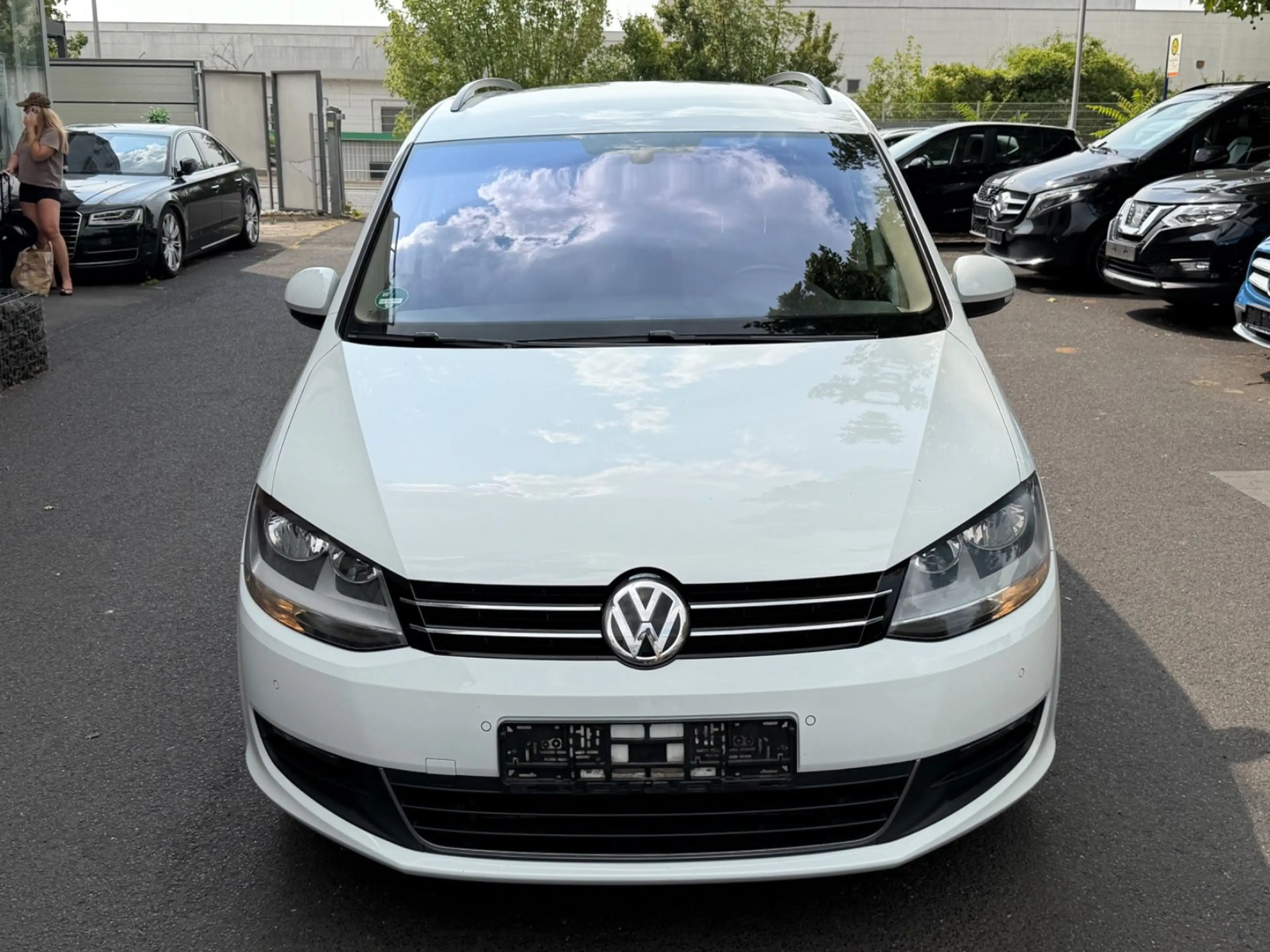 Volkswagen Sharan Comfortline~DSG~7 SITZER~NAVI — photo 2