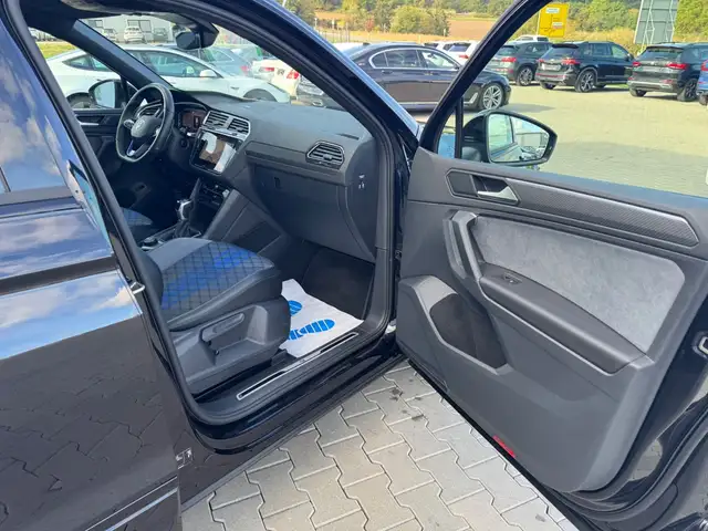 Volkswagen Tiguan view 19