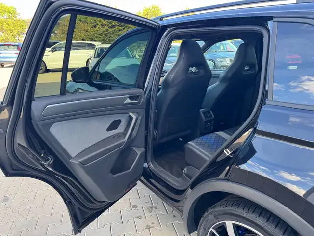 Volkswagen Tiguan view 23