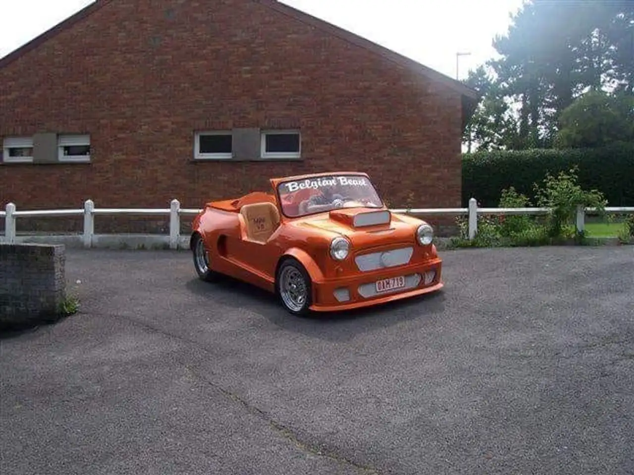 Austin Mini SHOW AUTO DODGE V8 AUTOMATIC 6 SPEED 560pk!, foto 2
