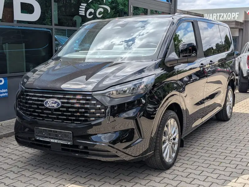 FORD Tourneo