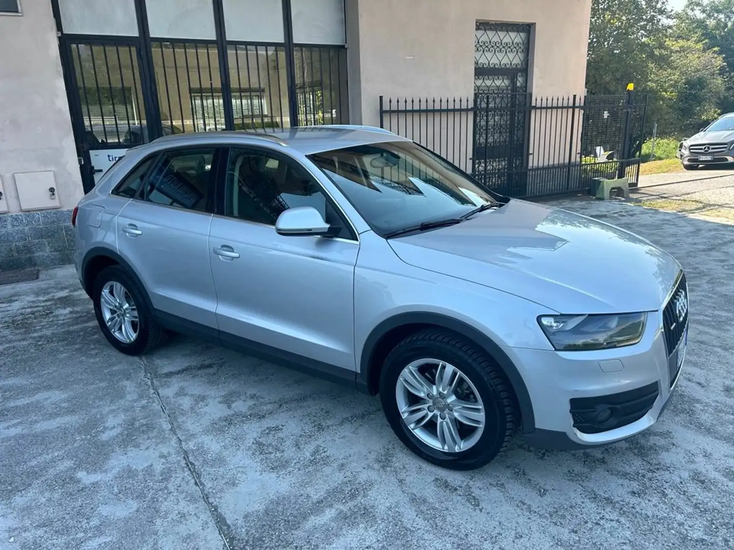 Audi Q3 2.0 TFSI quattro Advanced Argent - 2