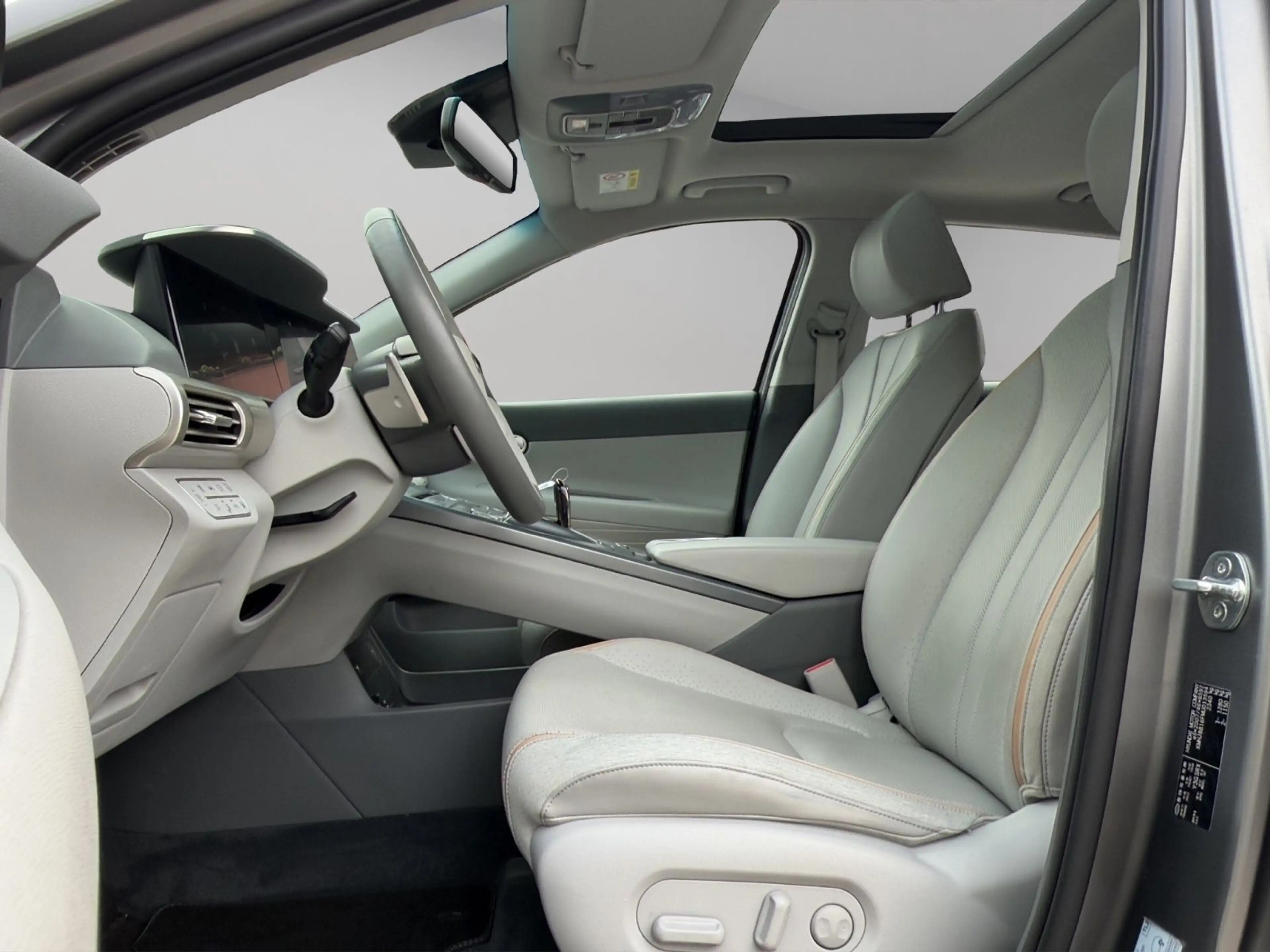 Hyundai NEXO Basis Panoramadach — photo 10