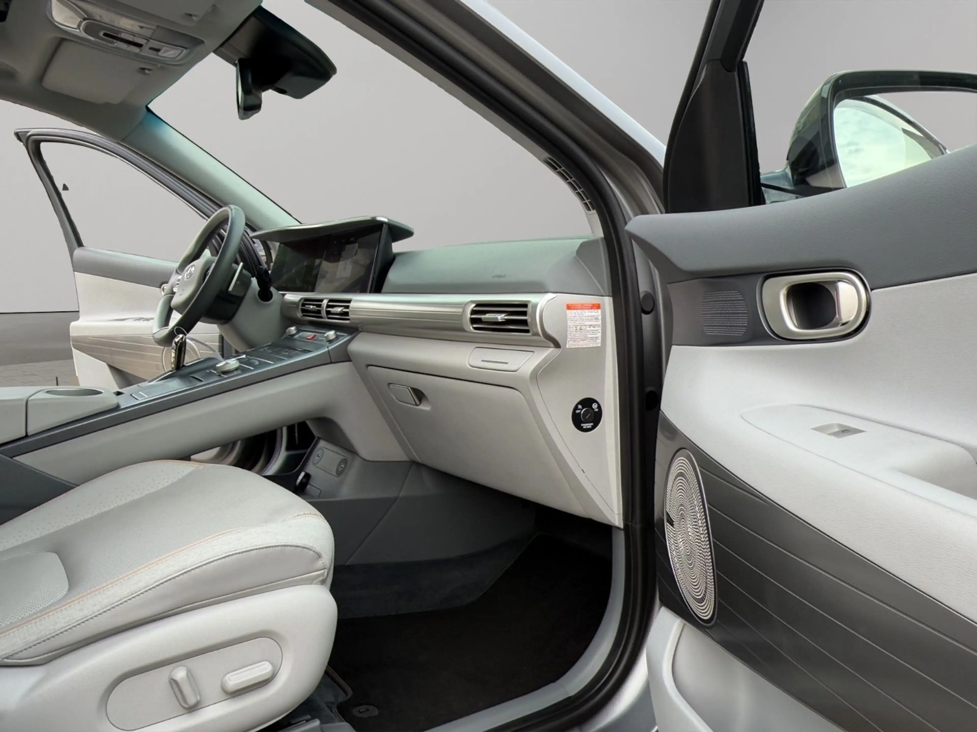 Hyundai NEXO Basis Panoramadach — photo 11