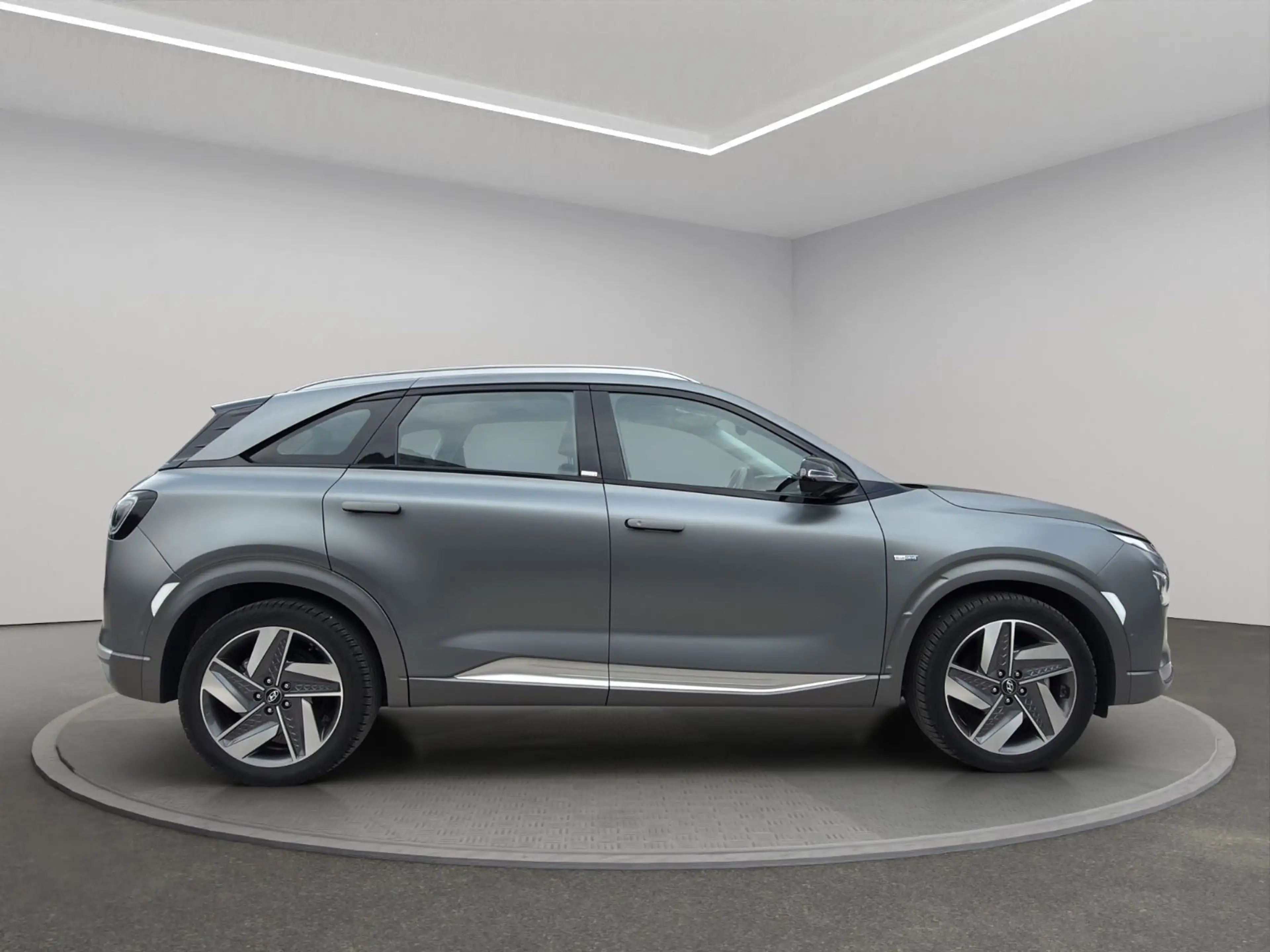 Hyundai NEXO Basis Panoramadach — photo 8