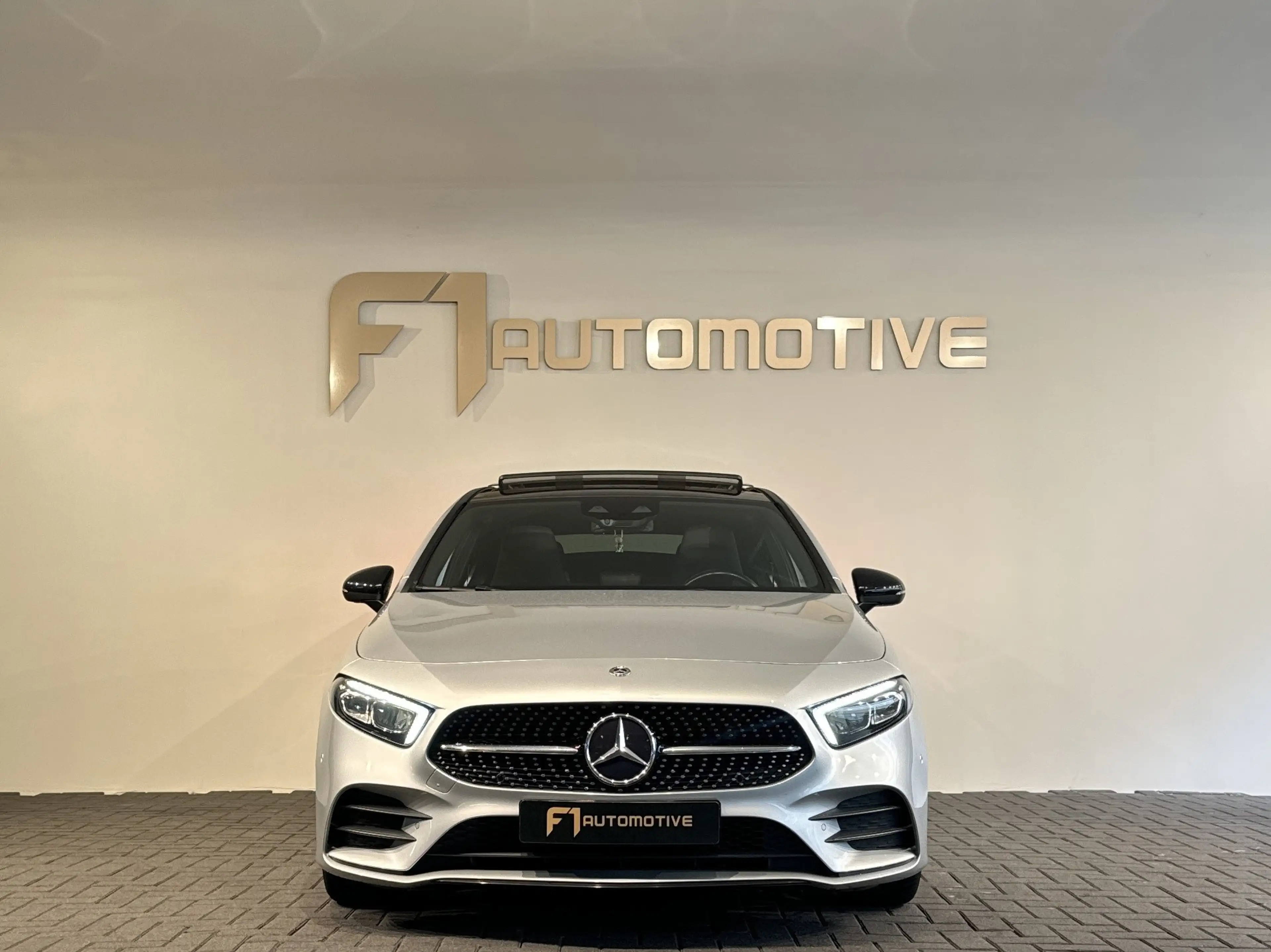 Mercedes-Benz A 180 Business Solution AMG Pano|Stoelverwarming|Camera| — photo 3