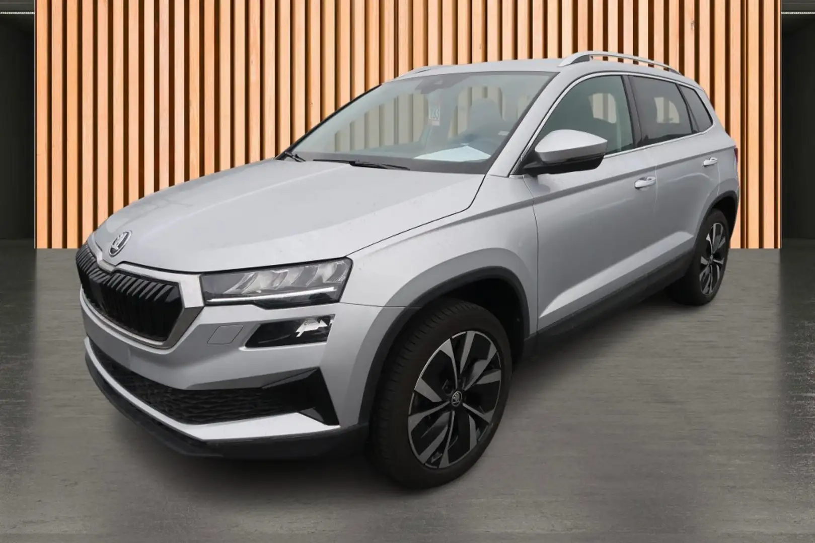 Skoda Karoq 2.0 TDI DSG Style*Navi*ACC*Kamera*LED* Silber - 2