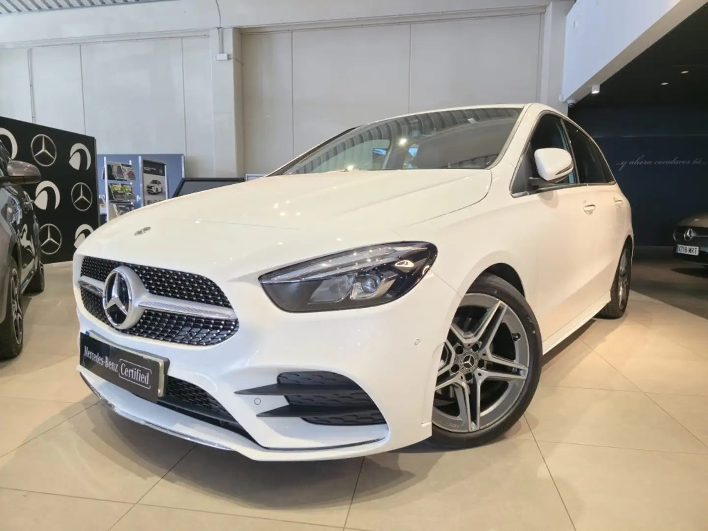Mercedes-Benz B 200 200d 8G-DCT Blanco - 2