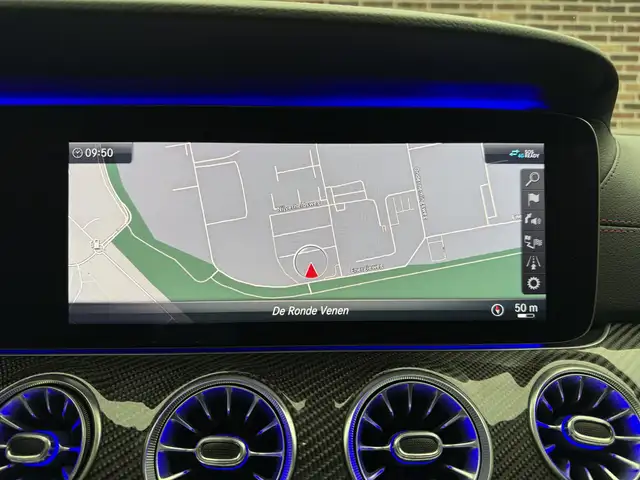 Mercedes-Benz CLS view 15